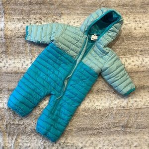 Like new reversible Columbia Snow Suit - 6-12 month baby